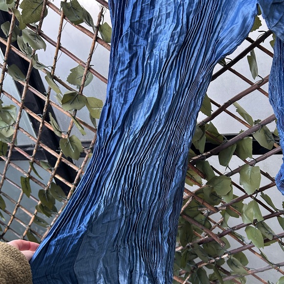 Azur Silk Plissé dress, Indigo two tone, M - Picture 8 of 8